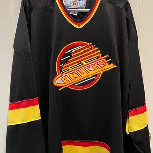 Vintage Vancouver Canucks Hockey Jersey